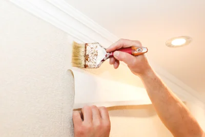 Pose de papier peint à Ons-en-Bray — revêtements muraux et toiles de verre
